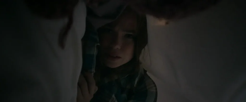 Tracy in "Starry Eyes".